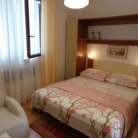 פורץ Apartments Barbara מראה חיצוני תמונה