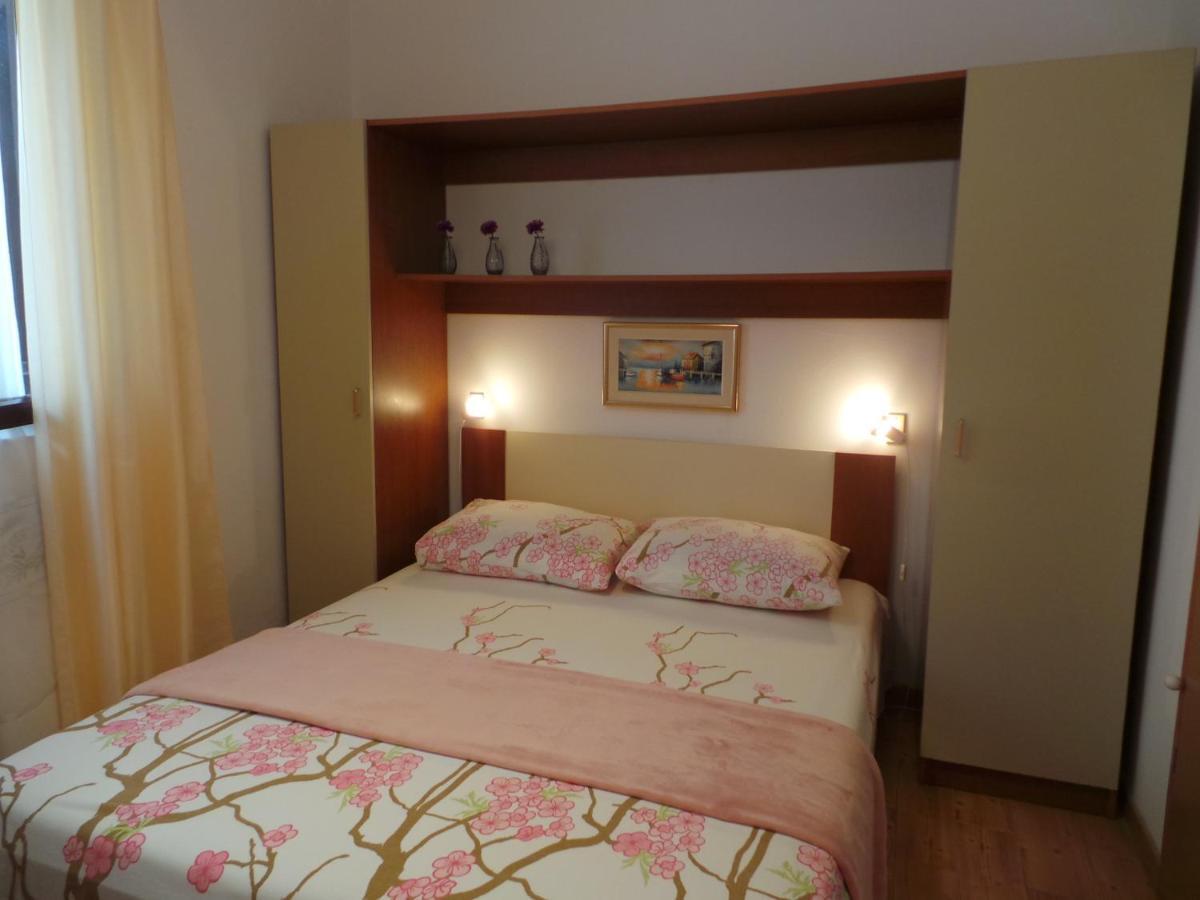 פורץ Apartments Barbara מראה חיצוני תמונה