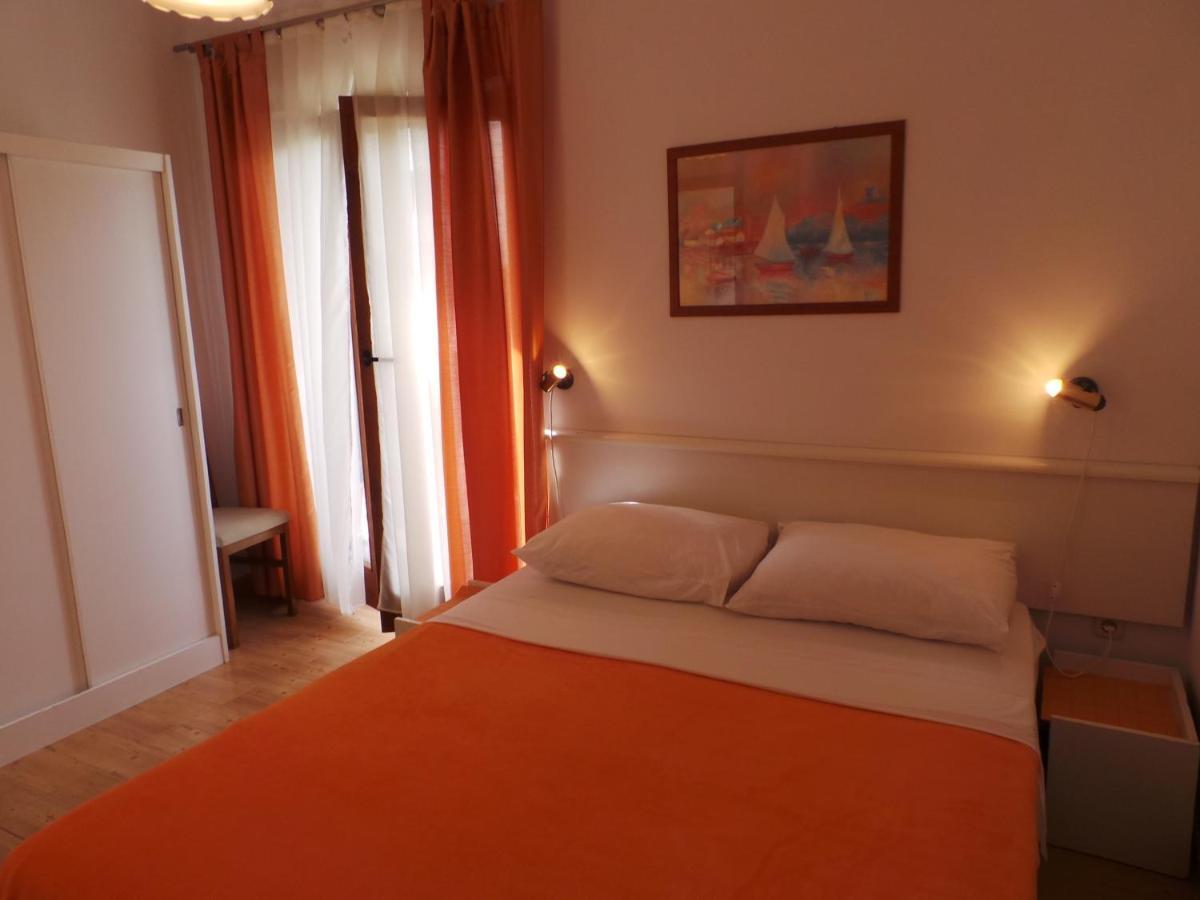 פורץ Apartments Barbara מראה חיצוני תמונה